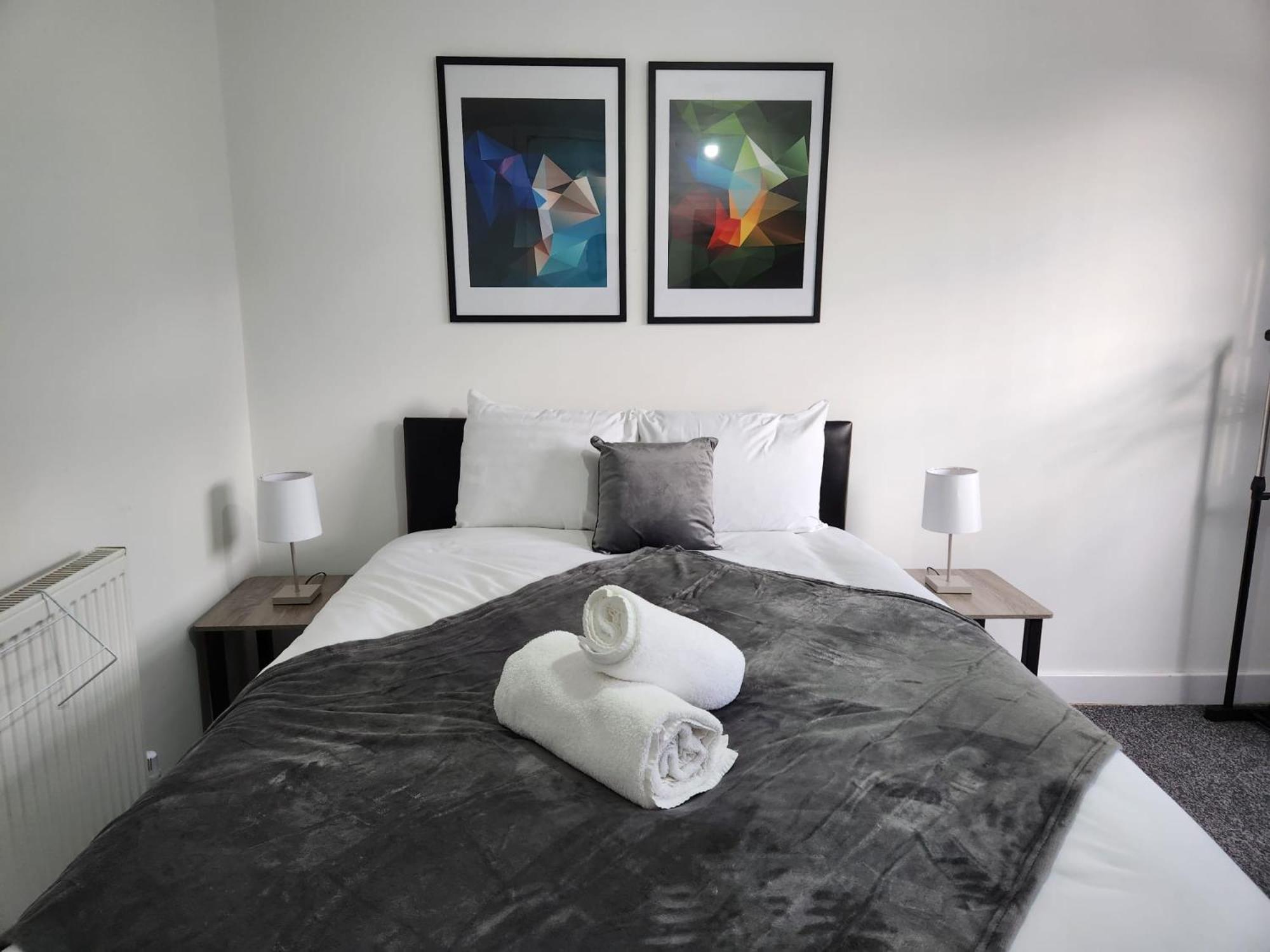 4 Bedroom 2 Bathroom Shared House - Near Bhx And Nec Birmingham Eksteriør billede