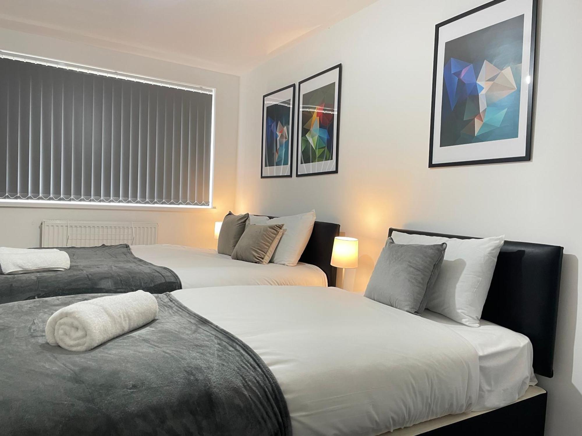 4 Bedroom 2 Bathroom Shared House - Near Bhx And Nec Birmingham Eksteriør billede